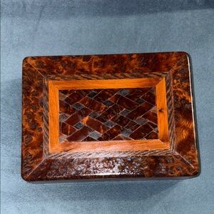 Lower Price!!!Elegant Wooden Decorative Box